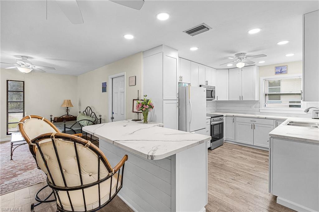 PINE ISLAND SHORES UNIT 4 - Residential