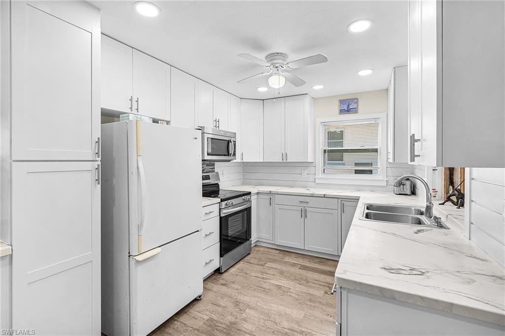 PINE ISLAND SHORES UNIT 4 - Residential