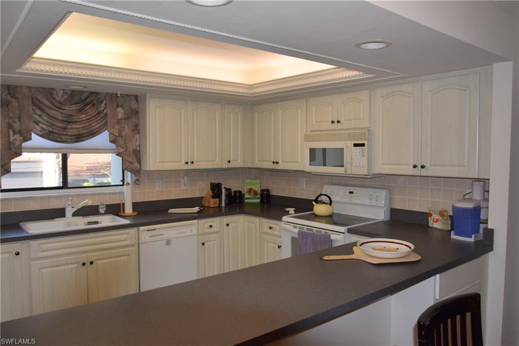 WINDJAMMER VILLAGE AT THE LAND - Residential