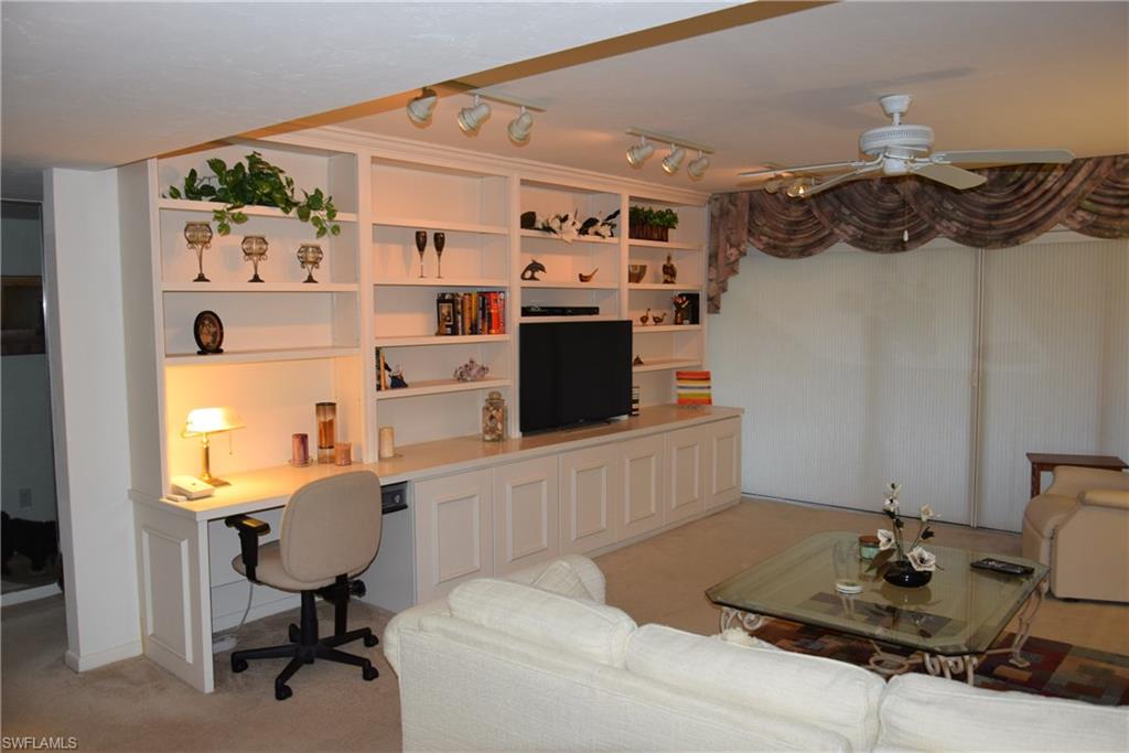 WINDJAMMER VILLAGE AT THE LAND - Residential