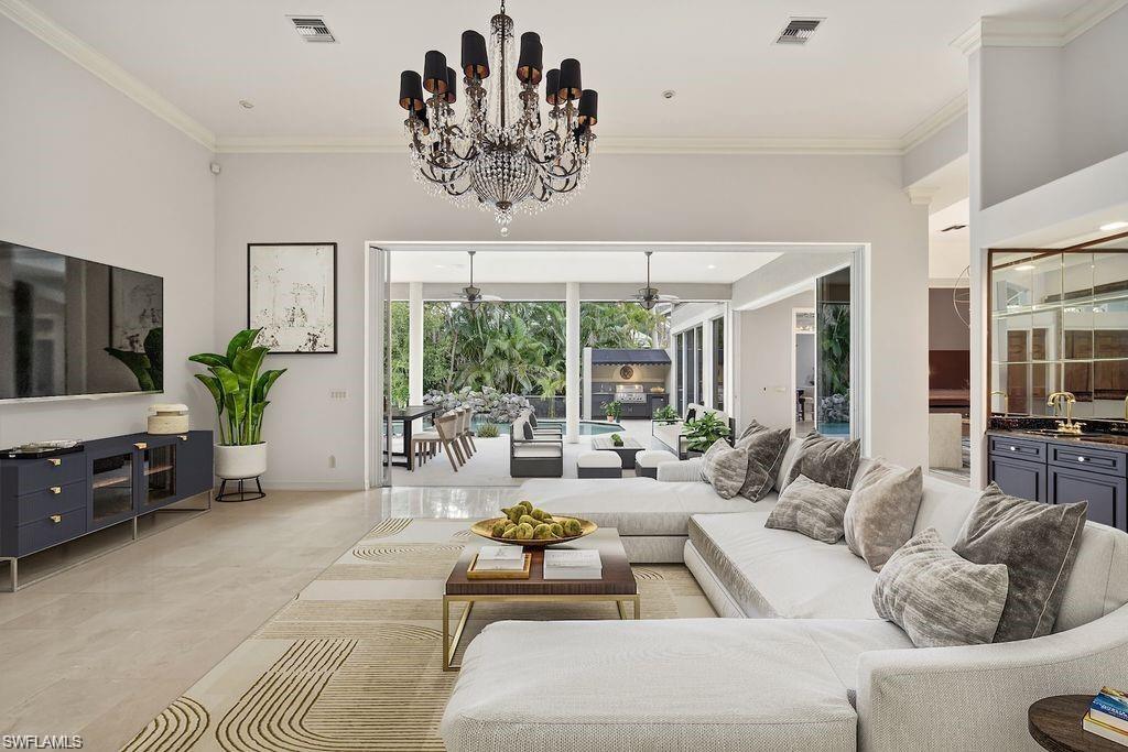 EDGEWATER - Residential