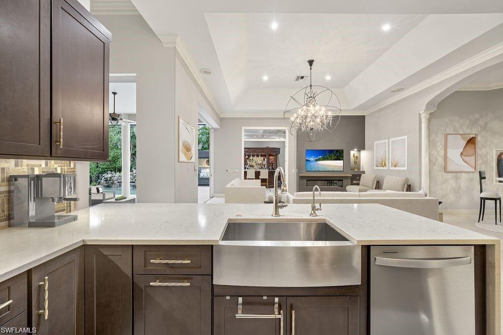 EDGEWATER - Residential