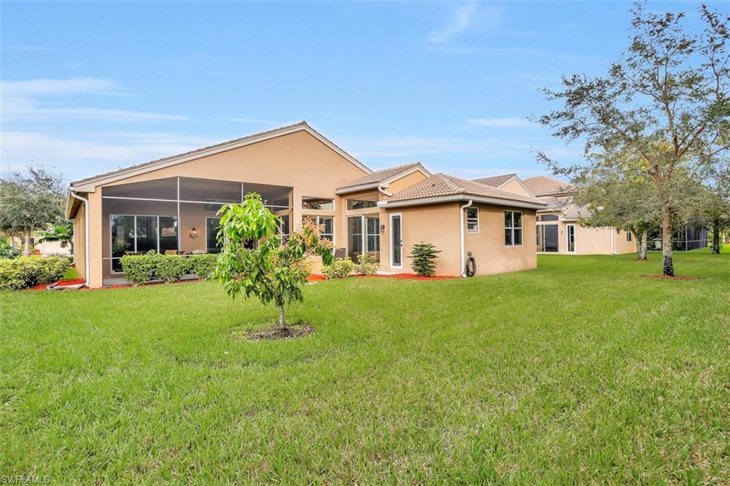 SATURNIA LAKES - Residential