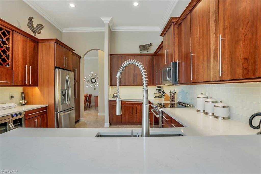 SATURNIA LAKES - Residential