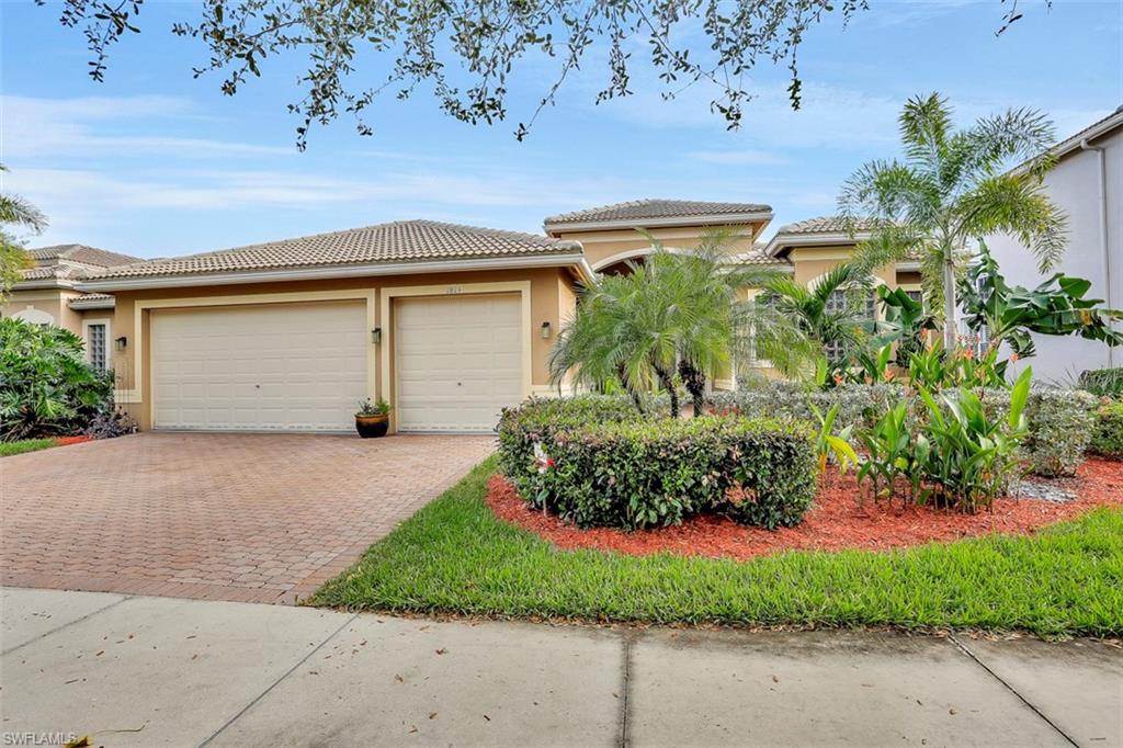 SATURNIA LAKES - Residential