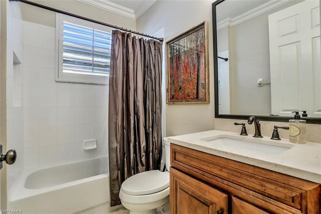 SATURNIA LAKES - Residential