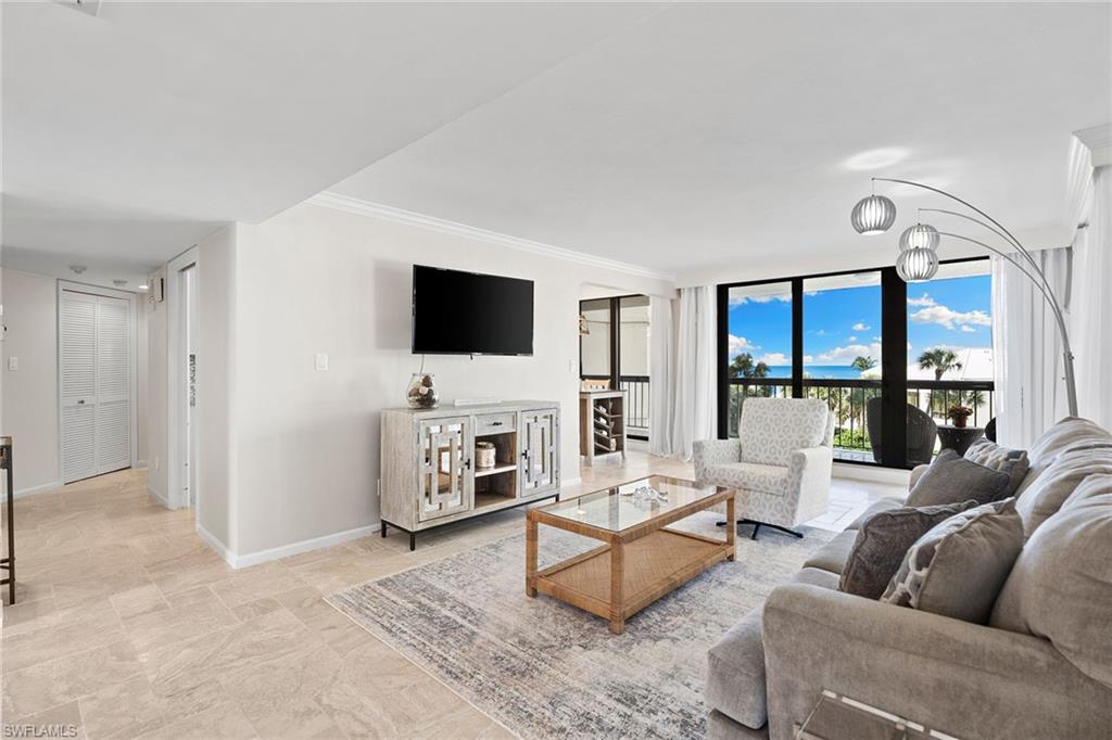 4551 Gulf Shore BLVD N 400