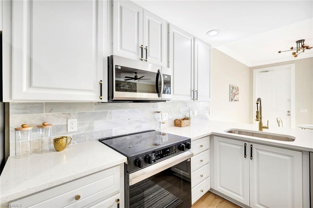 ISLAND WALK - Residential