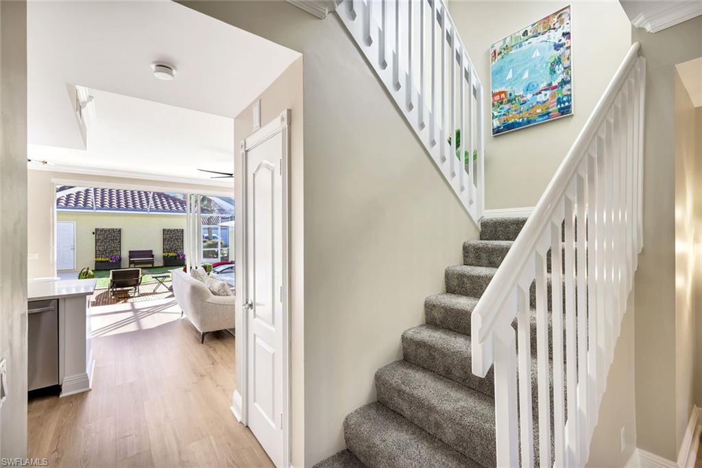 ISLAND WALK - Residential