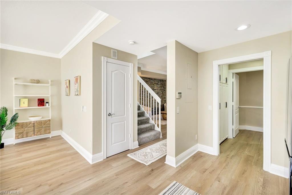 ISLAND WALK - Residential