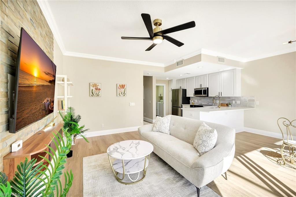 ISLAND WALK - Residential