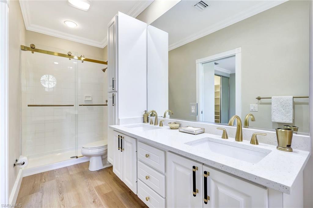 ISLAND WALK - Residential