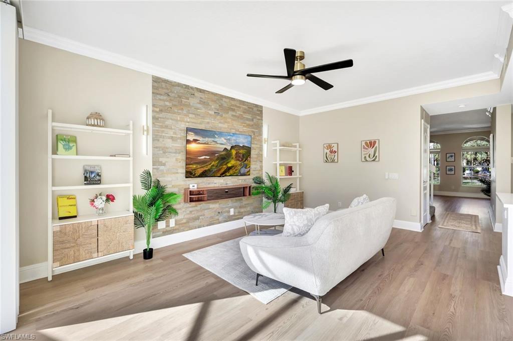 ISLAND WALK - Residential