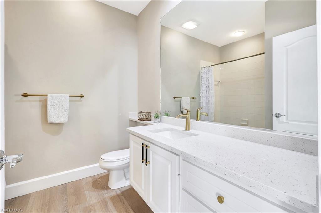 ISLAND WALK - Residential