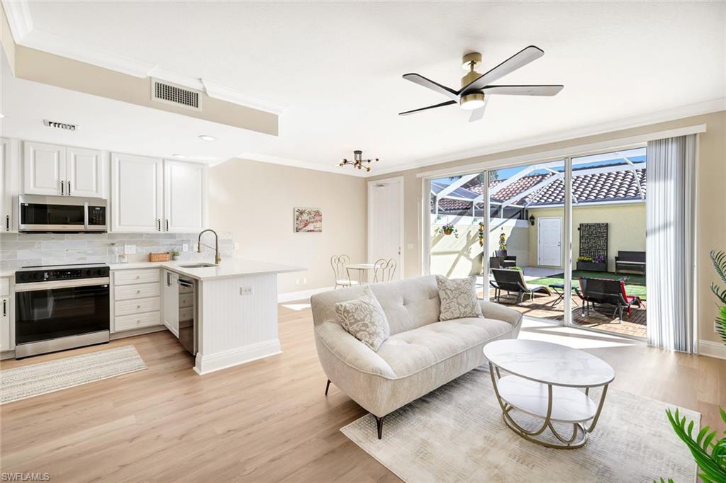 ISLAND WALK - Residential