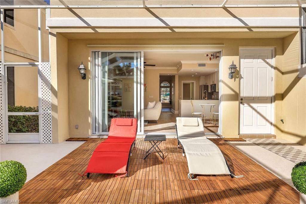 ISLAND WALK - Residential