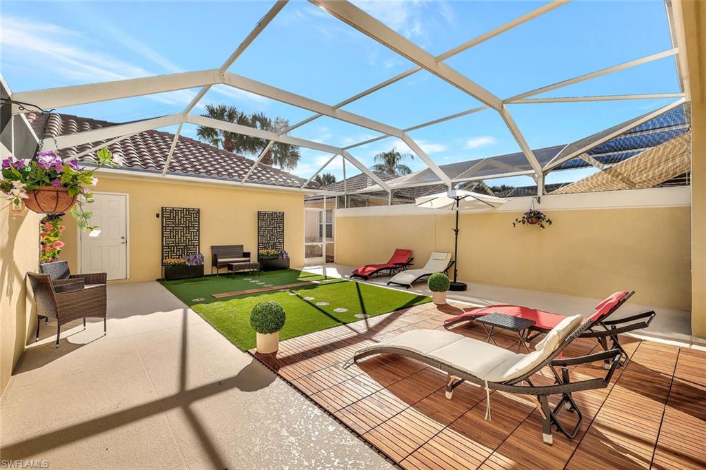 ISLAND WALK - Residential