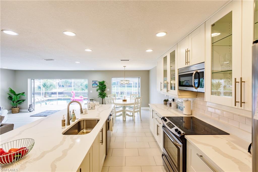 CAPE CORAL - Residential Lease