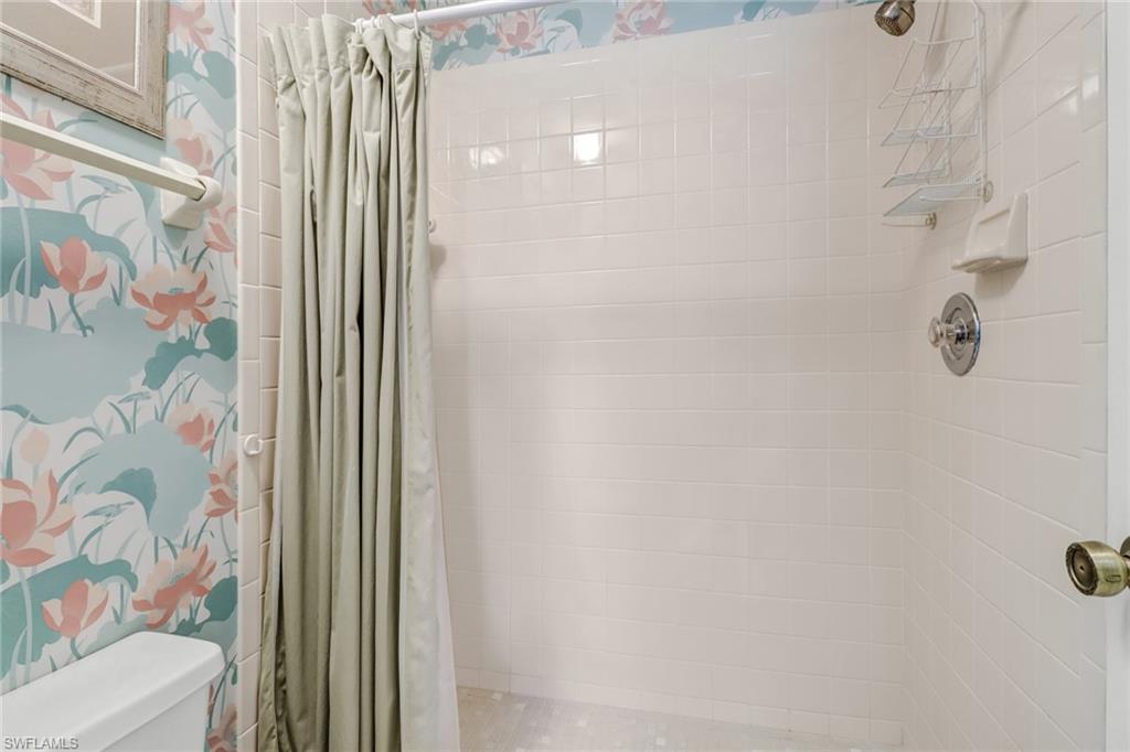 CANTERBURY VILLAGE - Residential Lease