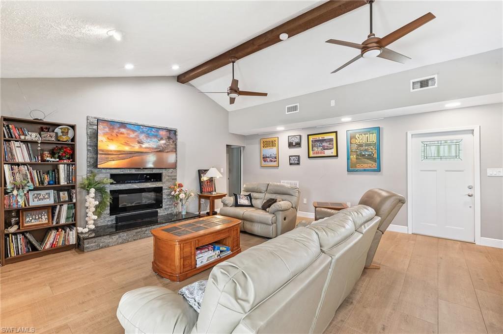 6261 Greenbriar Farms RD