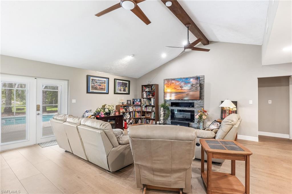 6261 Greenbriar Farms RD