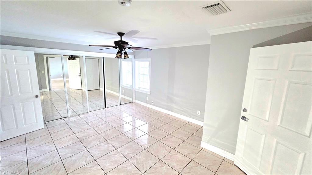 NAPLES MANOR - Residential