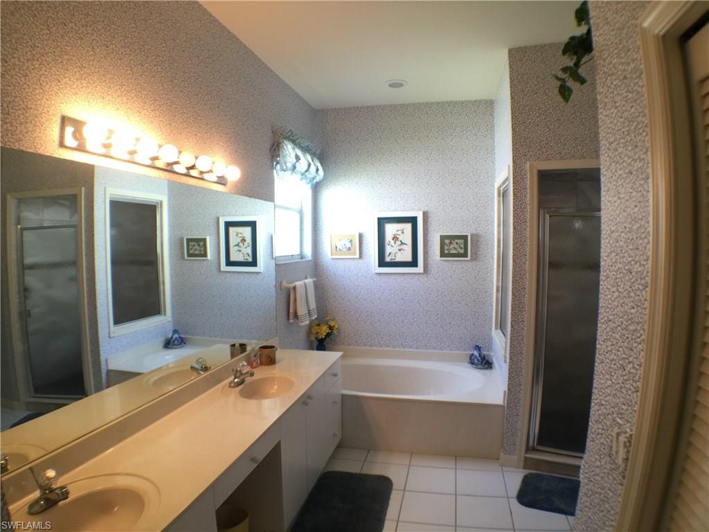 OLDE HICKORY GOLF & COUNTRY CLUB - Residential