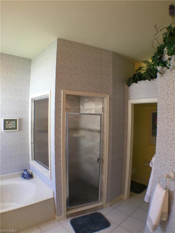 OLDE HICKORY GOLF & COUNTRY CLUB - Residential