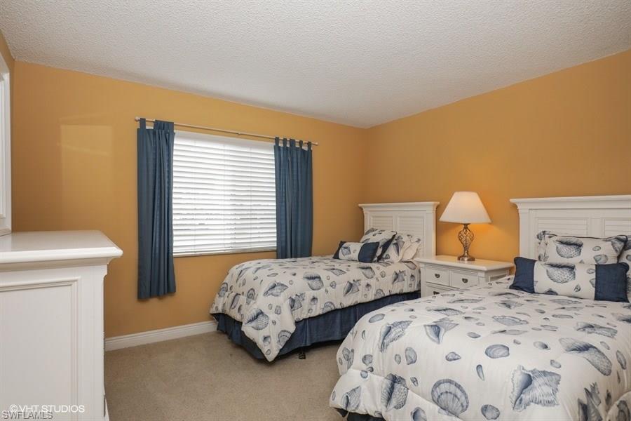 MONTEGO MANOR - Residential