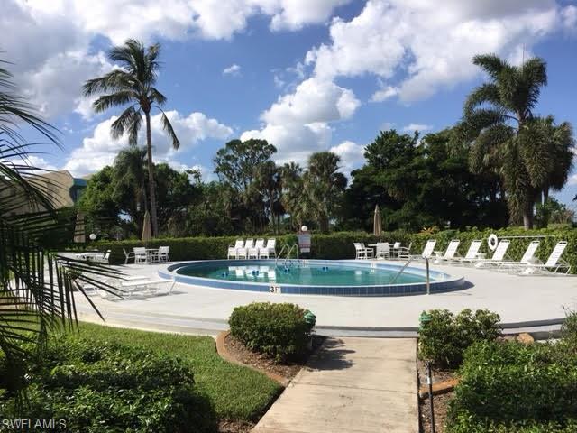 MONTEGO MANOR - Residential