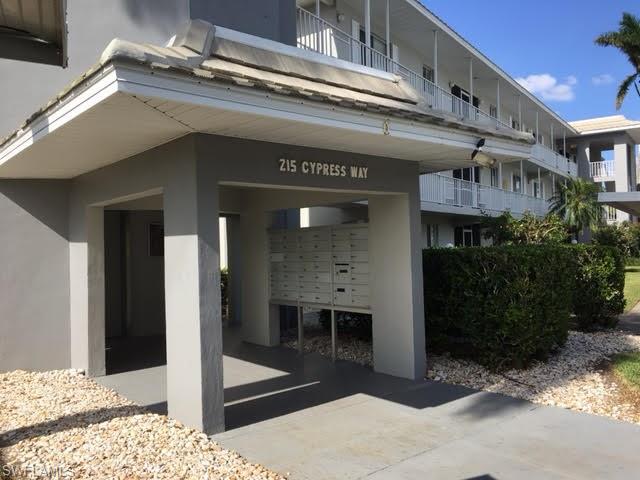 MONTEGO MANOR - Residential