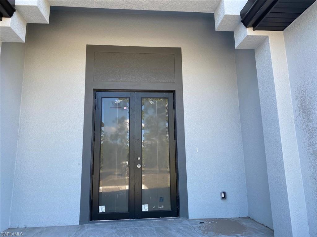 GOLDEN GATE ESTATES - Residential