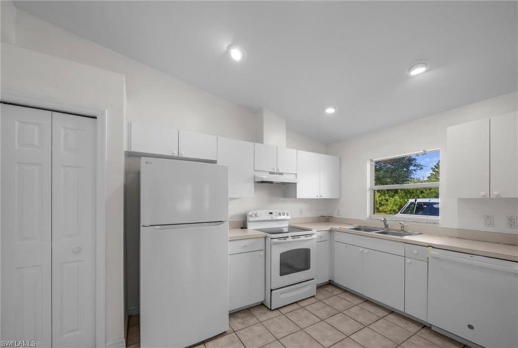 LEHIGH ACRES - Residential Lease