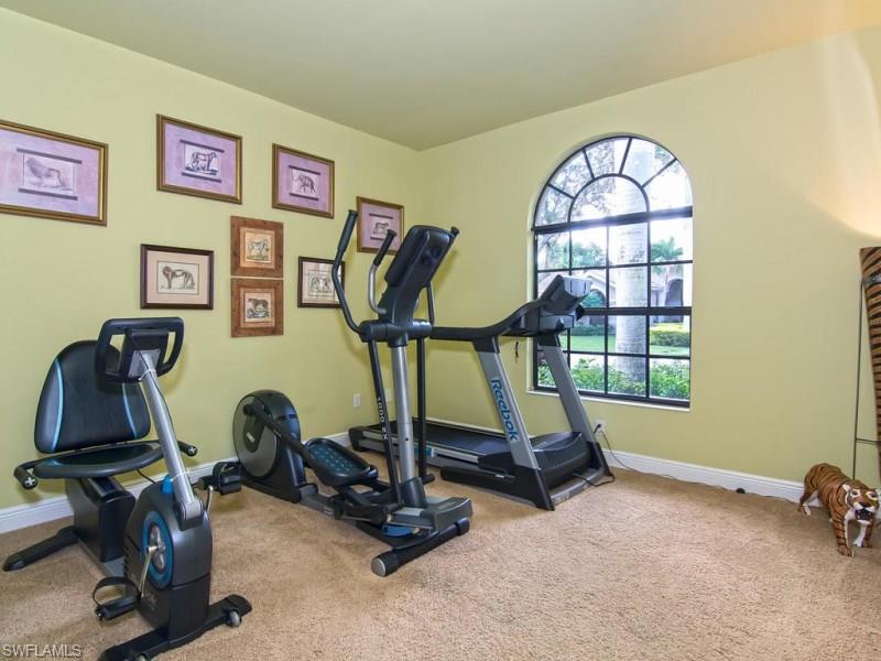 VILLA TUSCANY - Residential