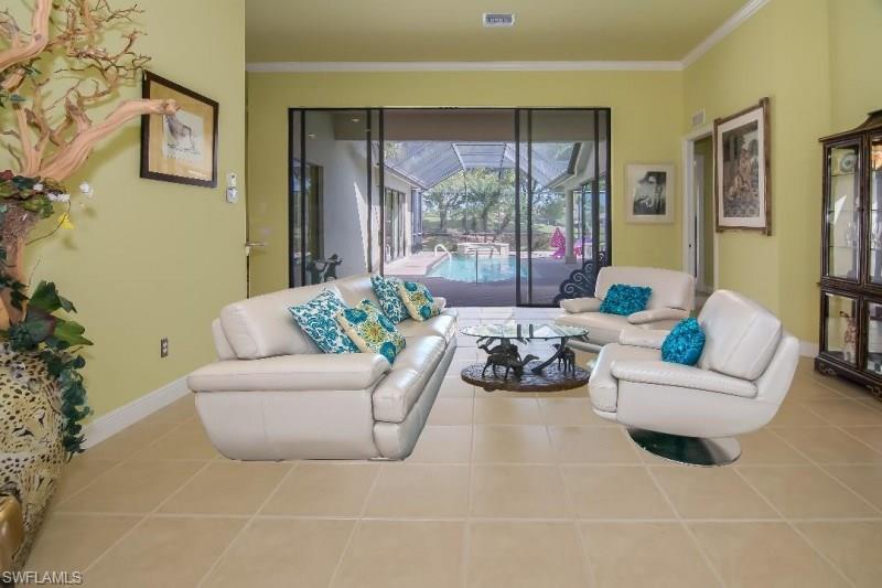 VILLA TUSCANY - Residential