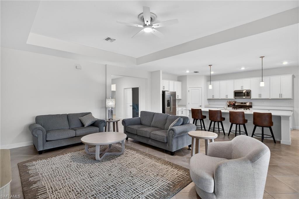 TUCKERS COVE - Residential