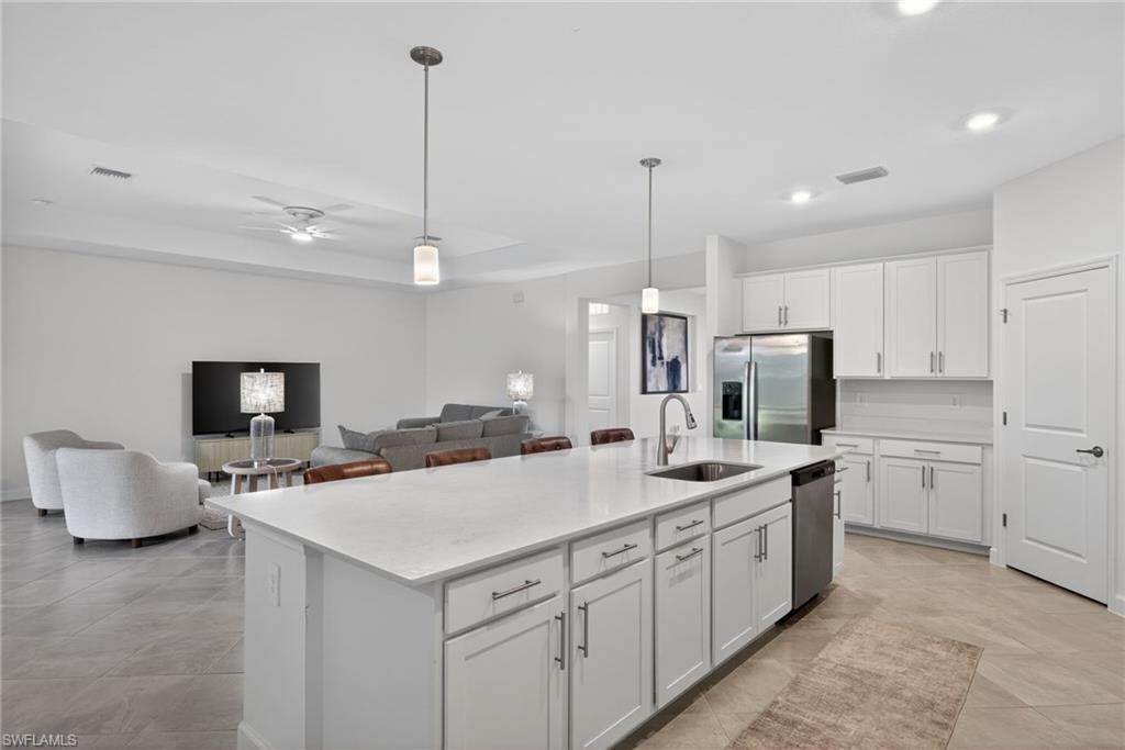 TUCKERS COVE - Residential