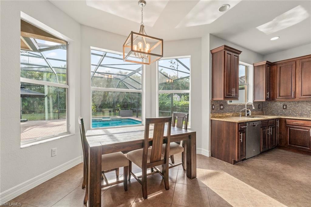 BOTANICA LAKES - Residential