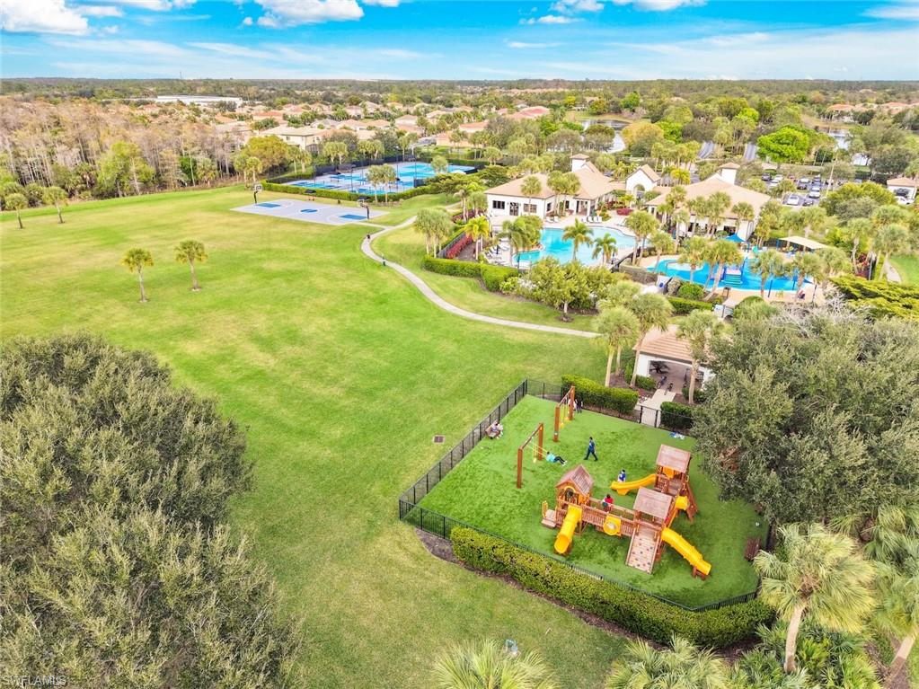 BOTANICA LAKES - Residential