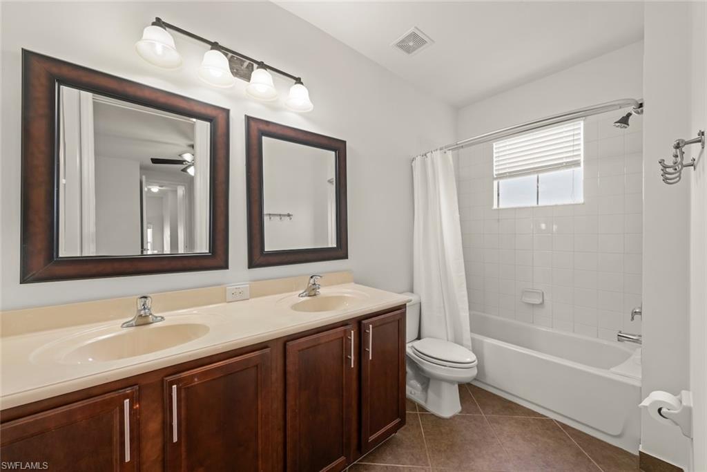 BOTANICA LAKES - Residential