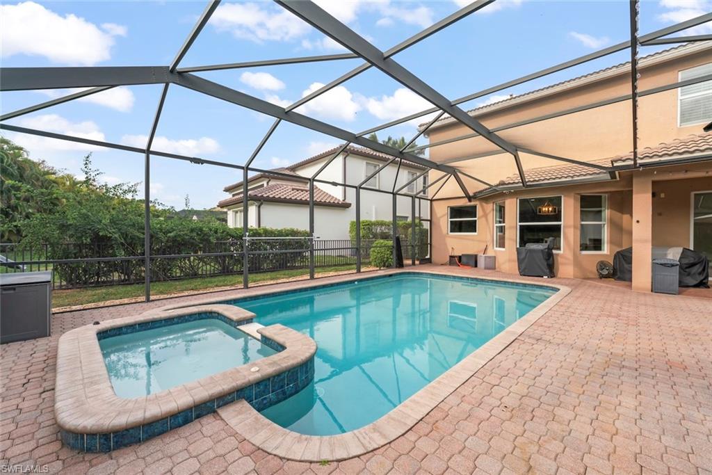 BOTANICA LAKES - Residential