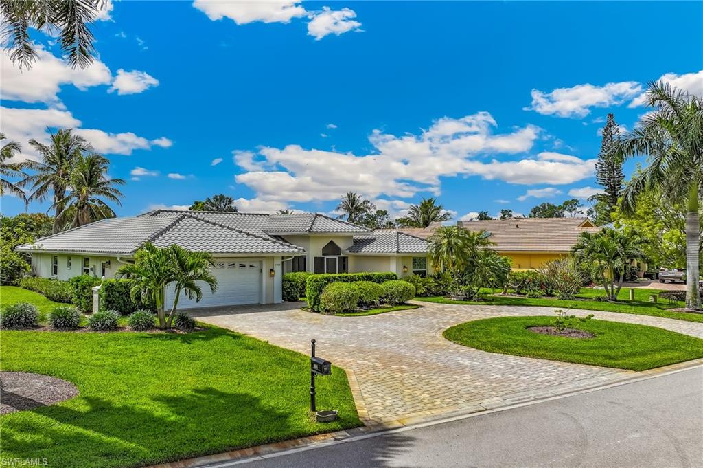 IMPERIAL GOLF ESTATES - Residential