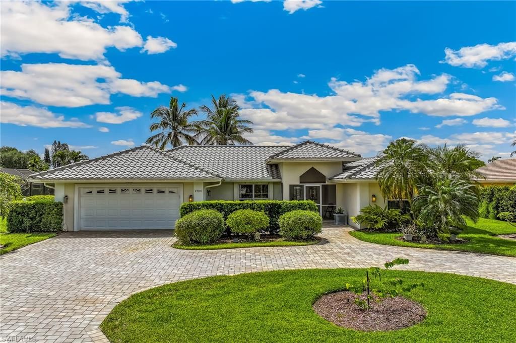 Photo of 1904 Countess CT, NAPLES, FL 34110 (MLS # 226015419)