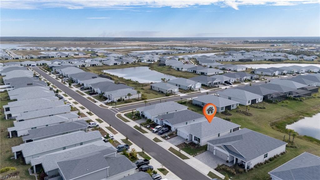 CRESCENT LAKES - Residential