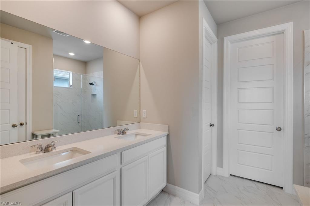 CRESCENT LAKES - Residential