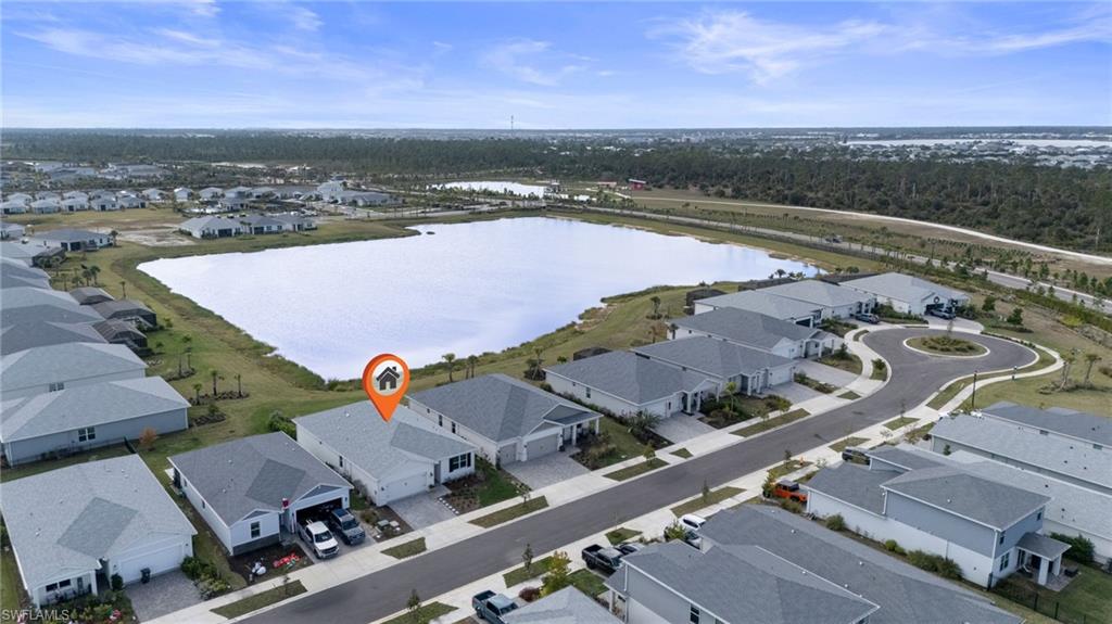 CRESCENT LAKES - Residential