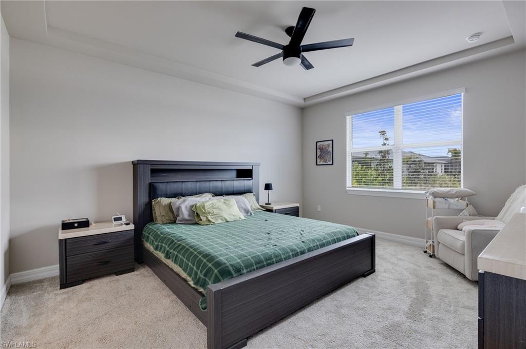 CRESCENT LAKES - Residential