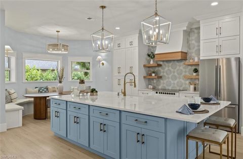 2093 Imperial CIR NAPLES FL 34110