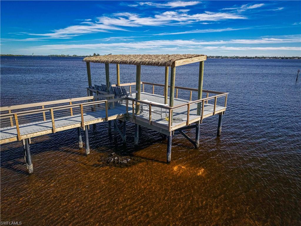 ADMIRALTY YACHT & RACQUET CLUB - Residential