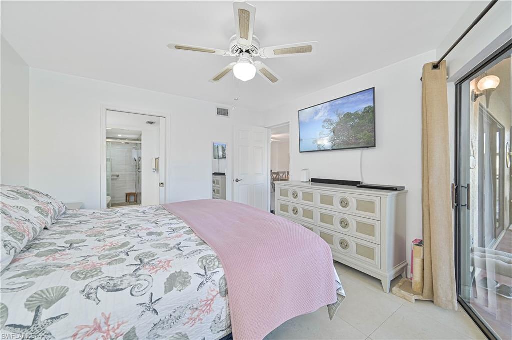 ADMIRALTY YACHT & RACQUET CLUB - Residential